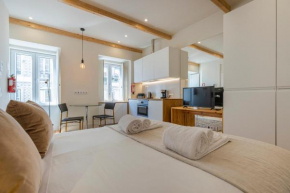 Cozy Studio Apartment near the river II